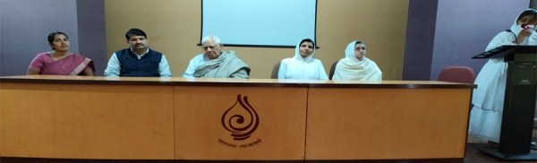 जैन विश्वभारती संस्थान में ग्रंथ समीक्षा संगोष्ठी में आचार्य महाप्रज्ञ कृत पुस्तक &lsquo;जैन दर्शनः मनन और मीमांसा&rsquo;&rsquo; की समीक्षा प्रस्तुत