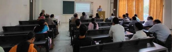 शैक्षिक और मनोवैज्ञानिक घटकों की महत्ता से शिक्षा को सशक्त किया जा सकता है- प्रो. जैन