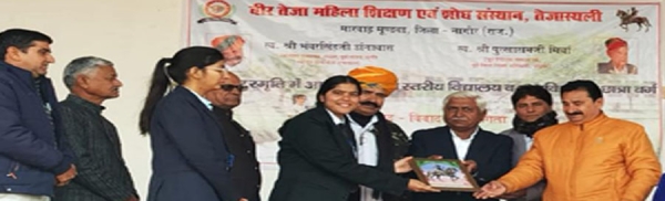 वाद-विवाद प्रतियोगिता में लाडनूँ की अभिलाषा स्वामी ने झंडे गाड़े